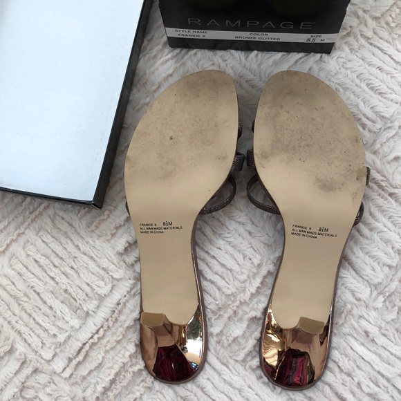 Rampage Size 8.5 kitten heel in Bronze Glitter - Picture 3 of 8